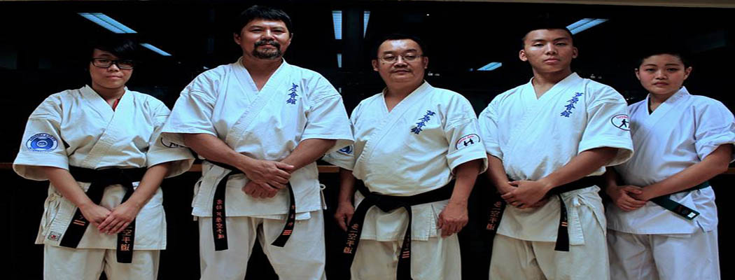 <blockquote>Black belts</blockquote>